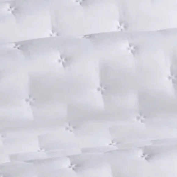 Bedsure Quilt 3pc Queen Size - Ultra Soft - Picture 3 of 5